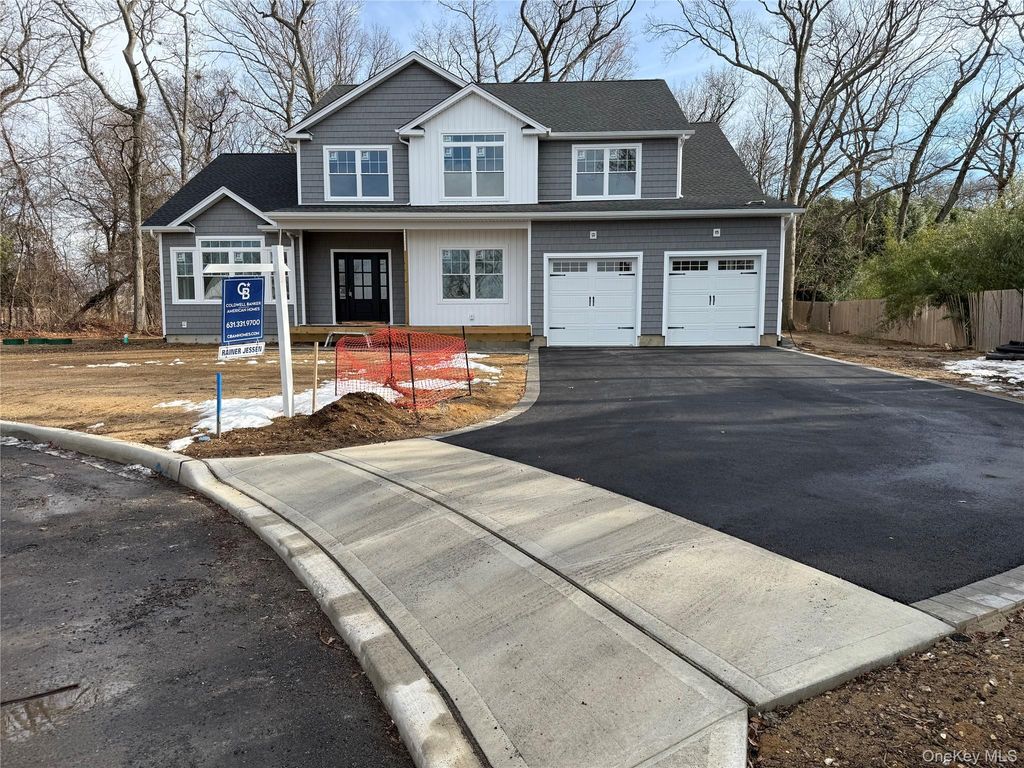 4 Lotto Court, Lake Grove, NY 11755