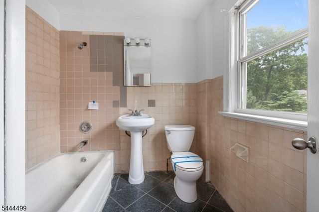 11 Lincoln Place, Maplewood Twp., NJ 07040