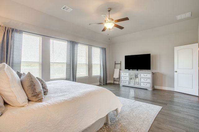 7932 Buttonwood Drive, Fort Worth, TX 76137