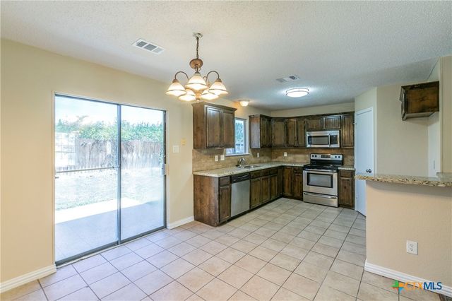 802 Antelope Trail, Temple, TX 76504