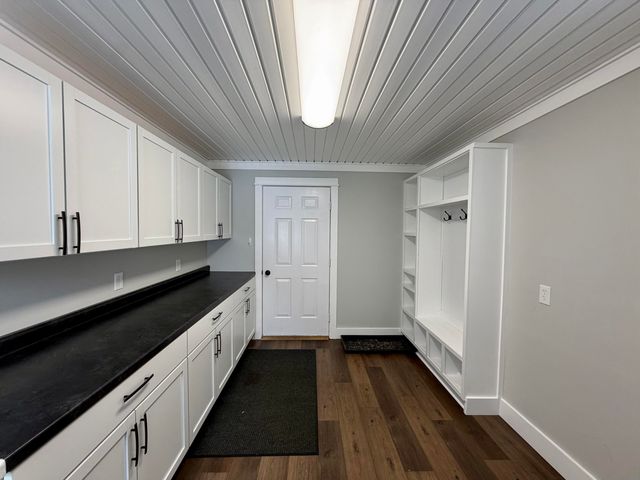 2915 Westland Road, Roosevelt Park City, MI 49441