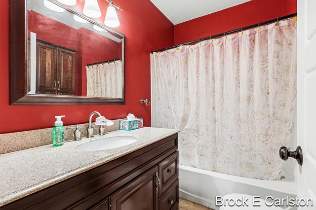 2915 Westland Road, Roosevelt Park City, MI 49441