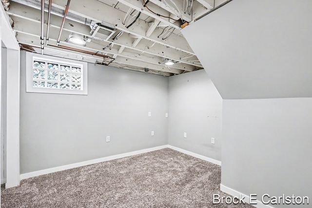 2915 Westland Road, Roosevelt Park City, MI 49441