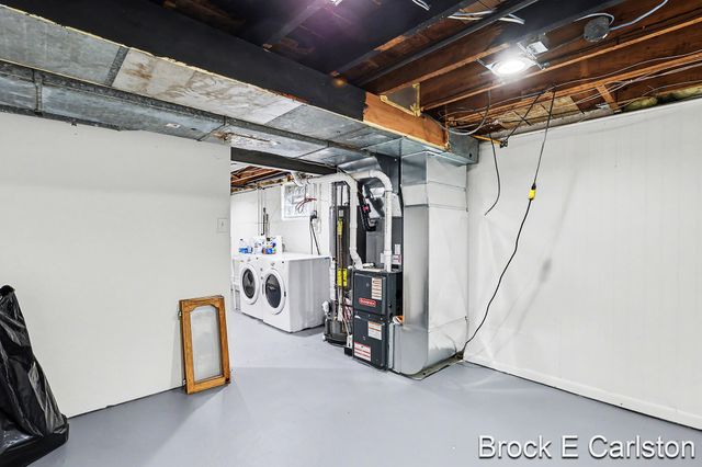 2915 Westland Road, Roosevelt Park City, MI 49441