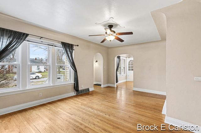 2915 Westland Road, Roosevelt Park City, MI 49441