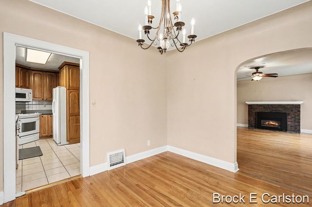 2915 Westland Road, Roosevelt Park City, MI 49441