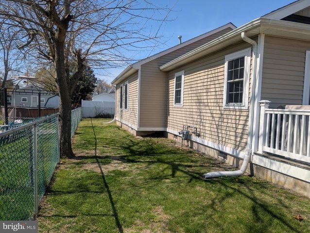 104 VERMONT AVENUE, Villas, NJ 08251