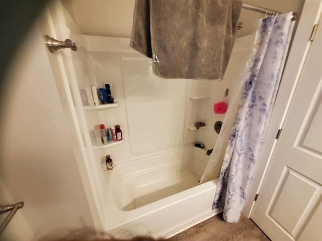 1212 Washington Avenue, Kalamazoo, MI 49001