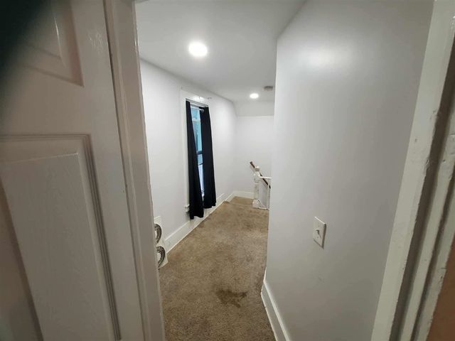 1212 Washington Avenue, Kalamazoo, MI 49001