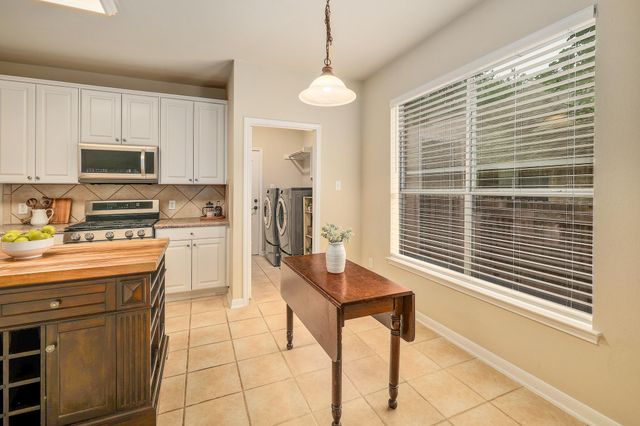 2014 Clegg DR, Cedar Park, TX 78613