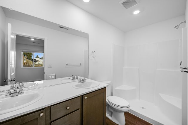 51773 Jubilee Pine Dr, La Pine, OR 97739