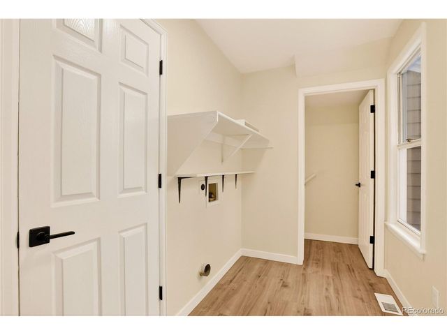 5322 S Danube Ct, Centennial, CO 80015