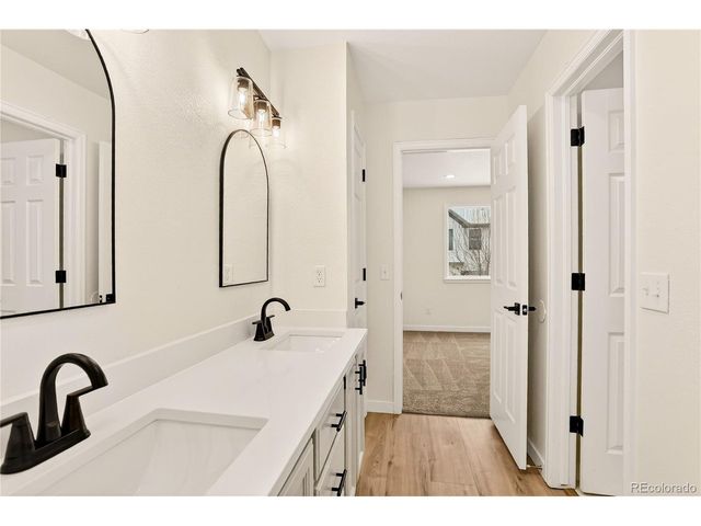 5322 S Danube Ct, Centennial, CO 80015