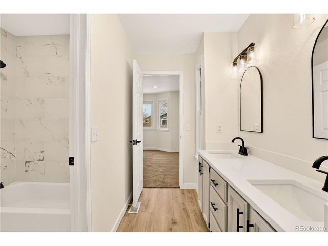 5322 S Danube Ct, Centennial, CO 80015