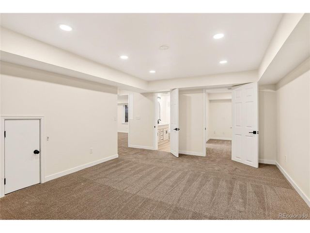 5322 S Danube Ct, Centennial, CO 80015