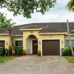 3279 NE 11th Dr, Homestead, FL 33033