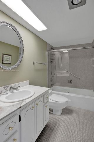 4280 Galt Ocean Dr 2K, Fort Lauderdale, FL 33308