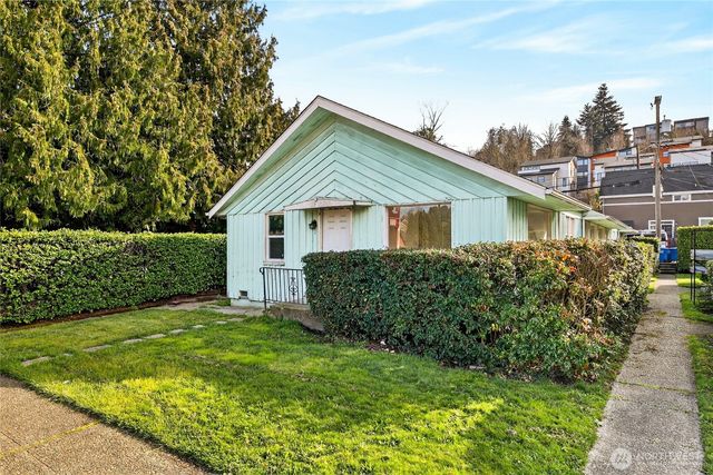 5222 -36 Delridge Way SW, Seattle, WA 98106