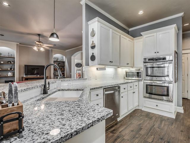4904 NW 161st Terrace, Edmond, OK 73013