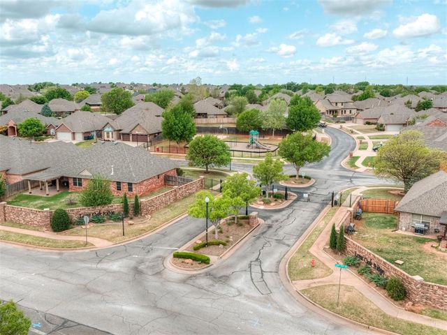 4904 NW 161st Terrace, Edmond, OK 73013