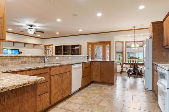 1023 W Brooke Hollow Court, Stillwater, OK 74075