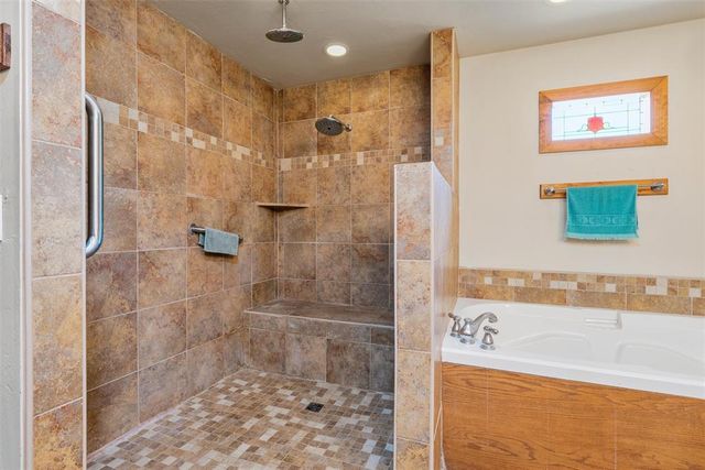 1023 W Brooke Hollow Court, Stillwater, OK 74075