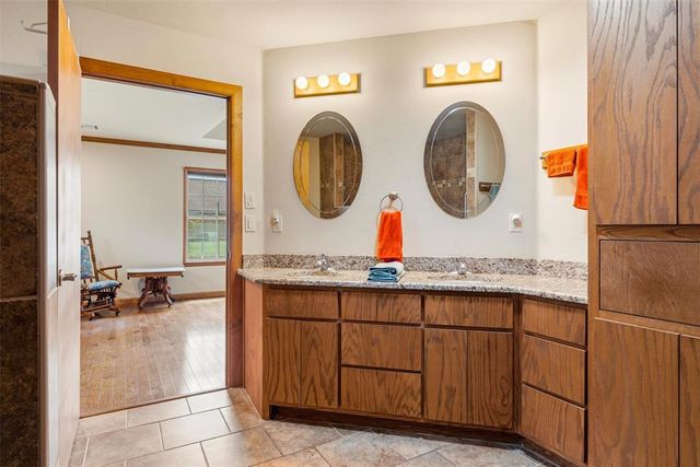 1023 W Brooke Hollow Court, Stillwater, OK 74075