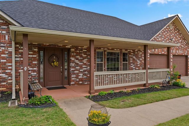 1023 W Brooke Hollow Court, Stillwater, OK 74075