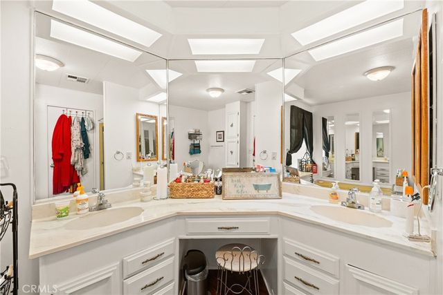 2964 Silver Oak Way, Hemet, CA 92545