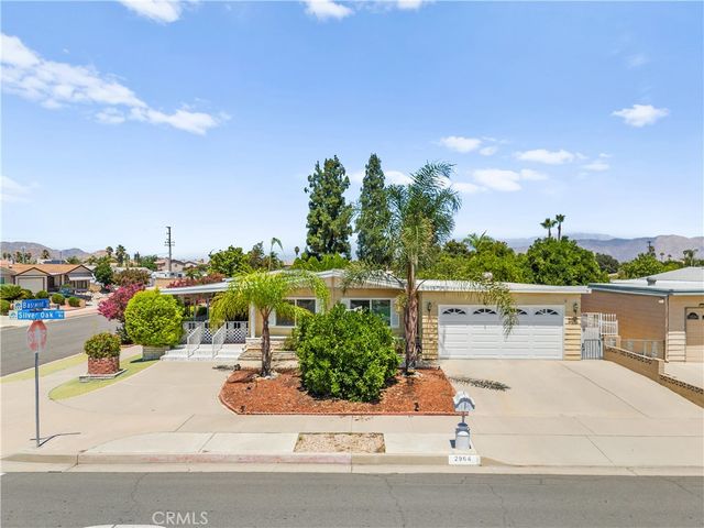 2964 Silver Oak Way, Hemet, CA 92545