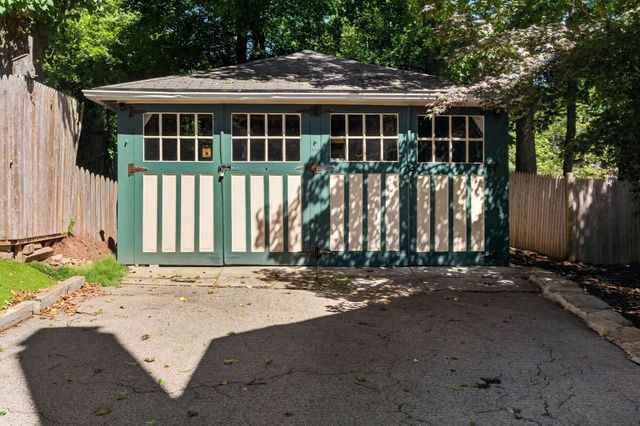 5 Rambler Rd, Boston, MA 02130