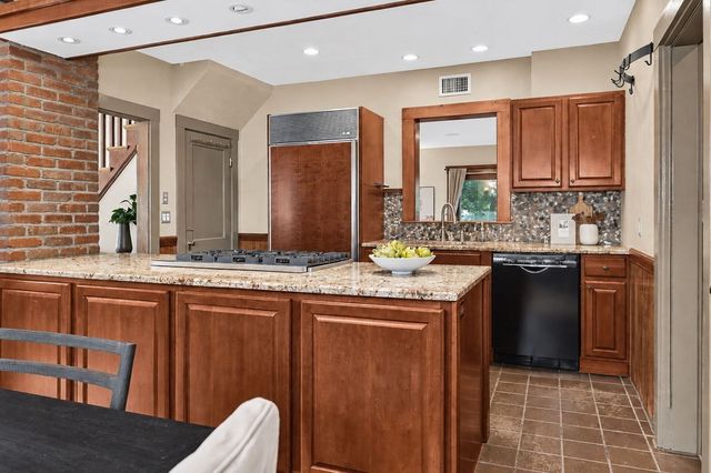 5 Rambler Rd, Boston, MA 02130