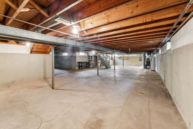 8300 W Balmoral Avenue, Chicago, IL 60656