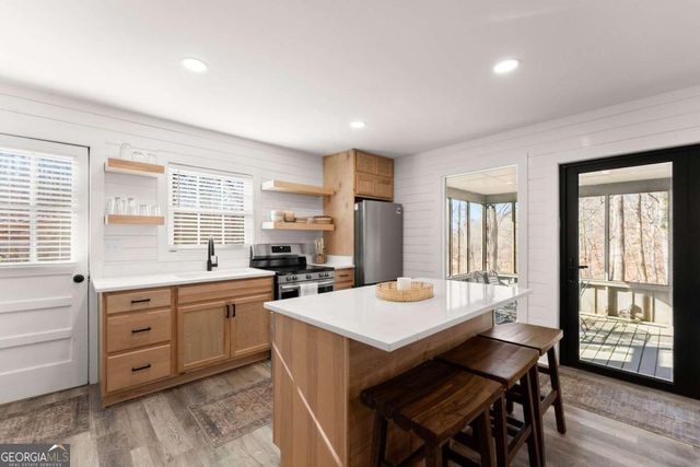 3655 Lodgehaven Circle, Gainesville, GA 30506