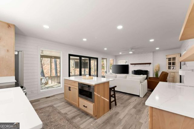 3655 Lodgehaven Circle, Gainesville, GA 30506