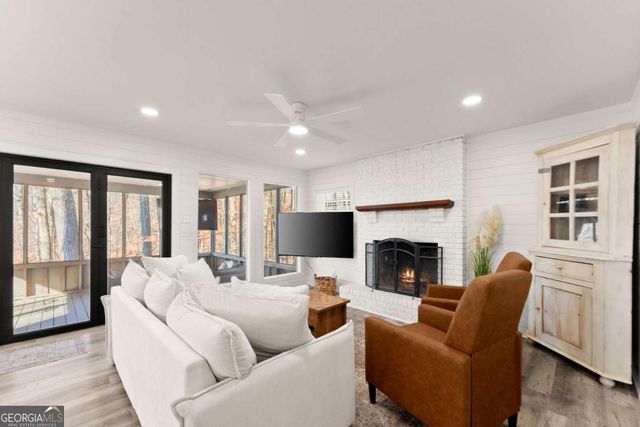 3655 Lodgehaven Circle, Gainesville, GA 30506