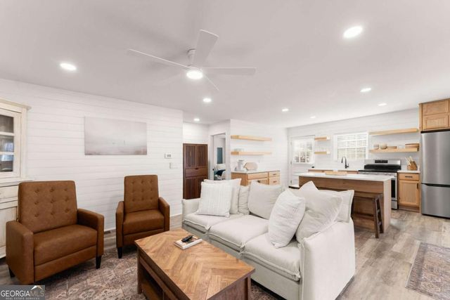 3655 Lodgehaven Circle, Gainesville, GA 30506