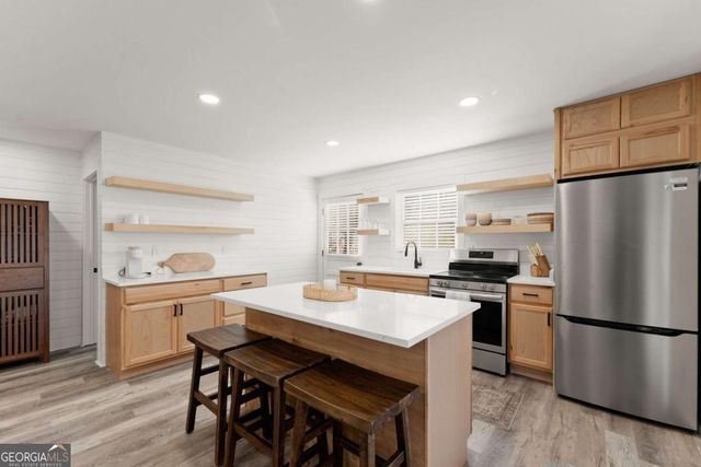 3655 Lodgehaven Circle, Gainesville, GA 30506