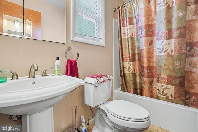 5538 FORDHAM AVE, Harrisburg, PA 17111