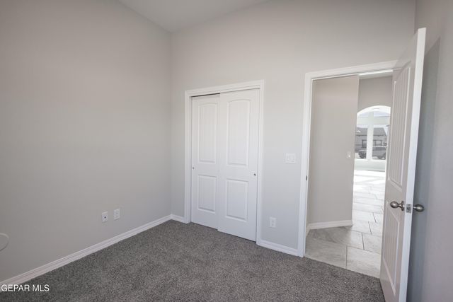202 Olive Branch Trail, Santa Teresa, NM 88008