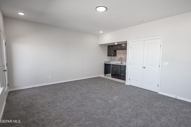 202 Olive Branch Trail, Santa Teresa, NM 88008