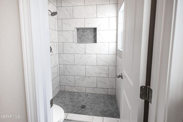 202 Olive Branch Trail, Santa Teresa, NM 88008