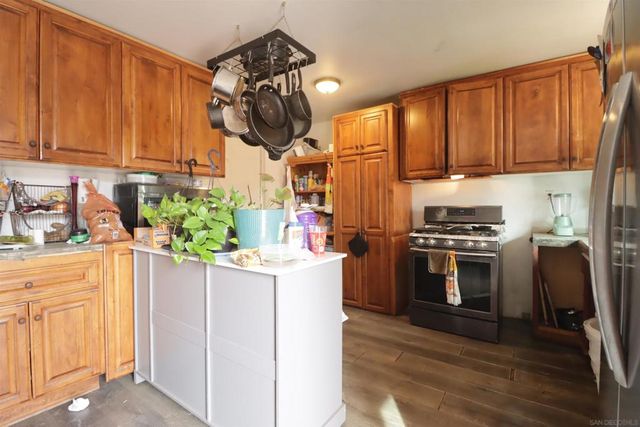 1439 E MISSION, Escondido, CA 92027