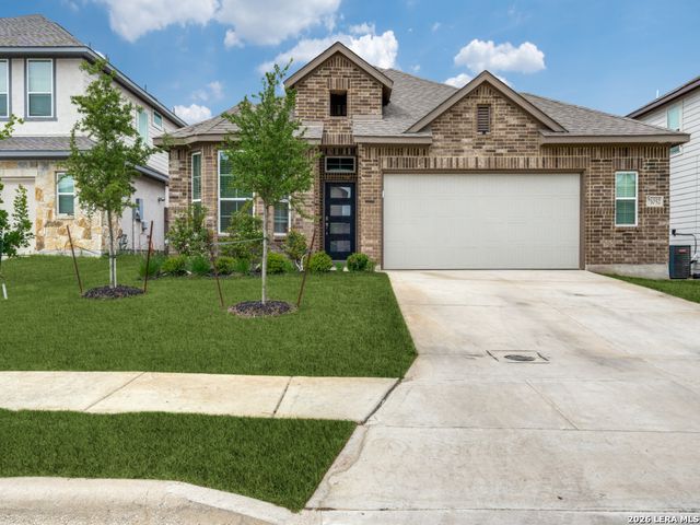 1052 SLIGHT ST, New Braunfels, TX 78130