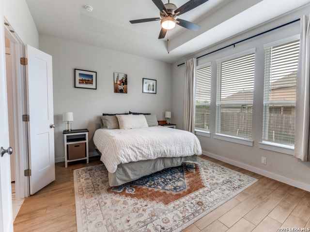 1052 SLIGHT ST, New Braunfels, TX 78130