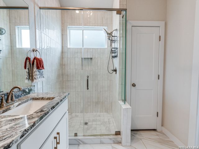 1052 SLIGHT ST, New Braunfels, TX 78130