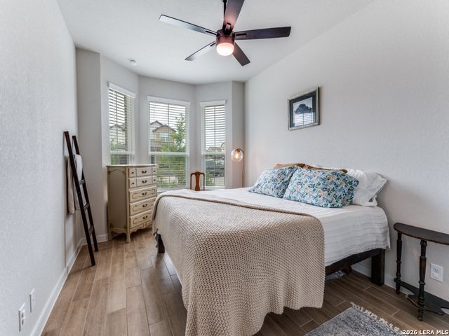 1052 SLIGHT ST, New Braunfels, TX 78130