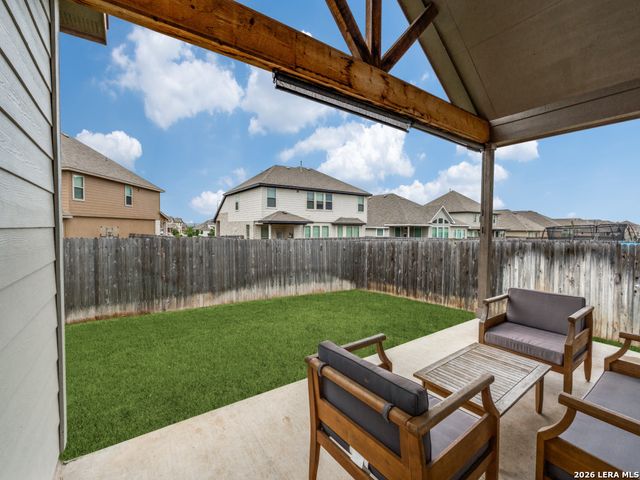 1052 SLIGHT ST, New Braunfels, TX 78130