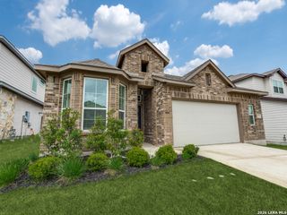 1052 SLIGHT ST, New Braunfels, TX 78130