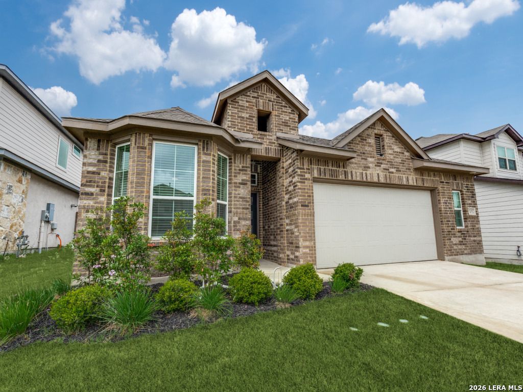 1052 SLIGHT ST, New Braunfels, TX 78130